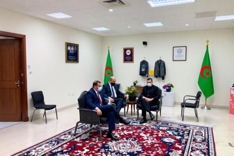 Vérifiez si votre passeport algérien est prêt à être retiré au consulat de Lille