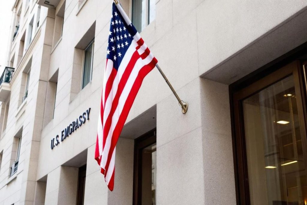 Ambassade et consulats des États-Unis d'Amérique en France